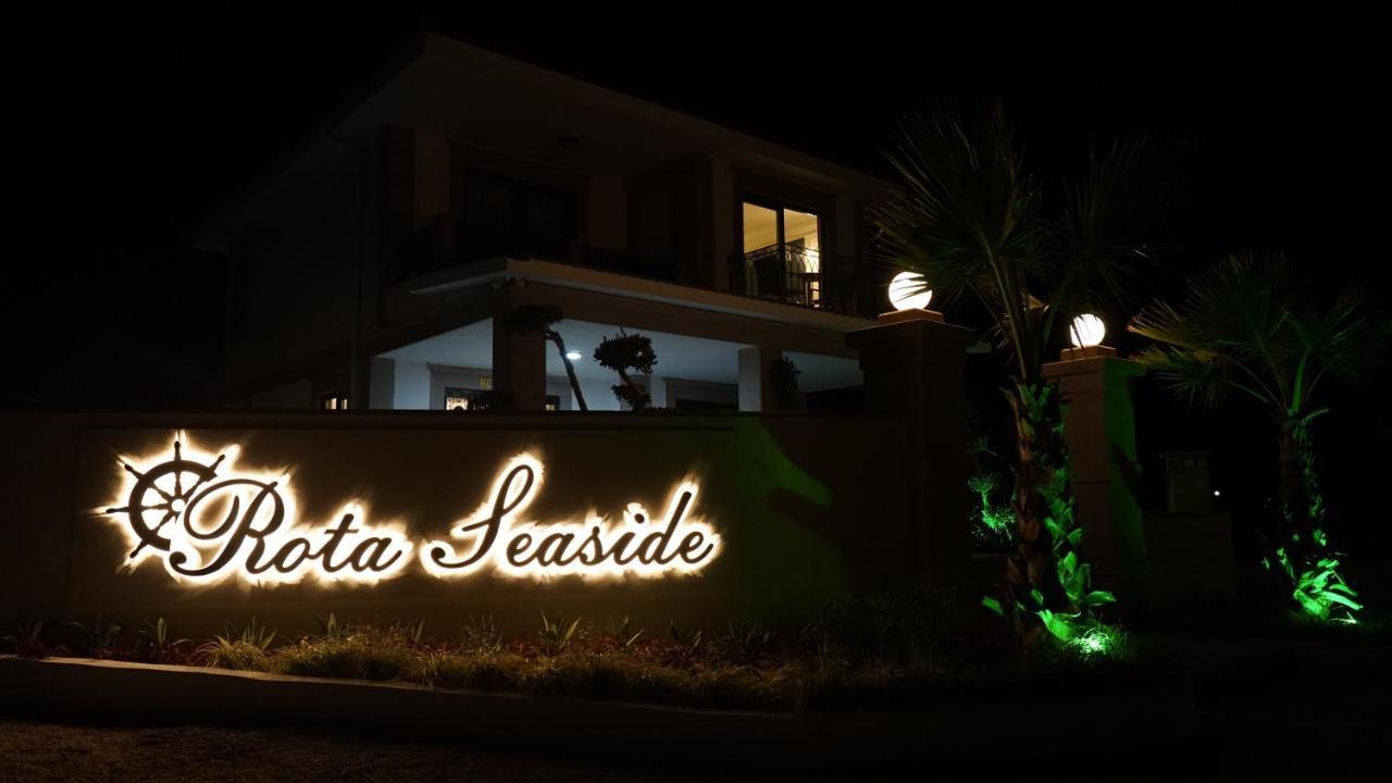Rota Seaside Otel Cunda Buitenkant foto
