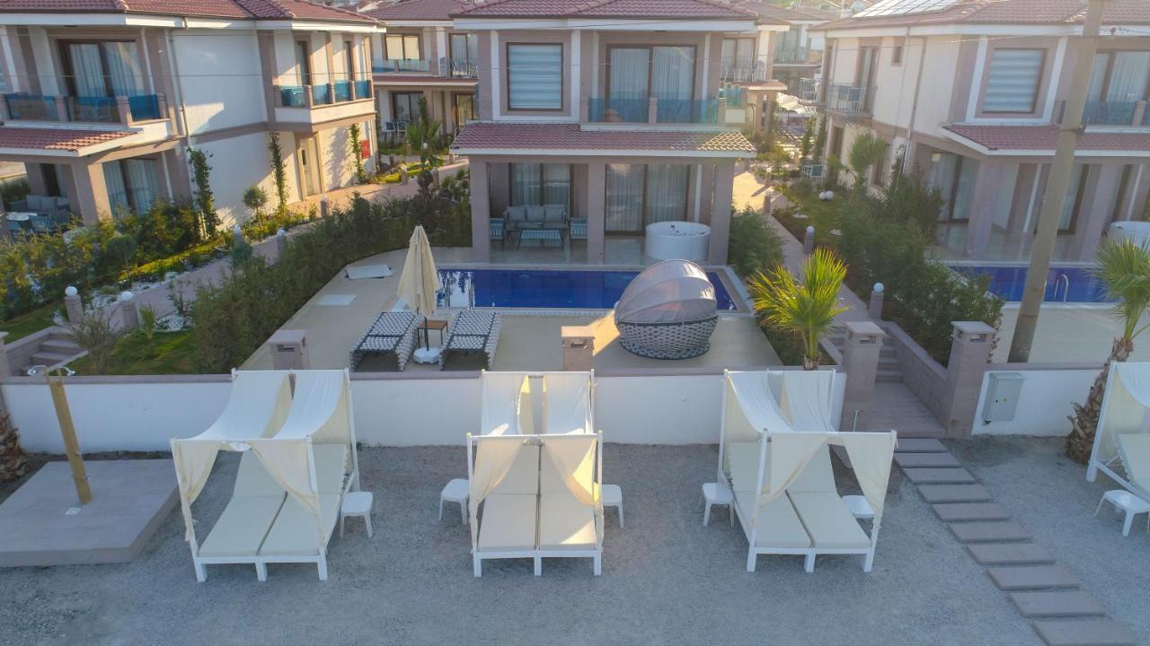 Rota Seaside Otel Cunda Buitenkant foto