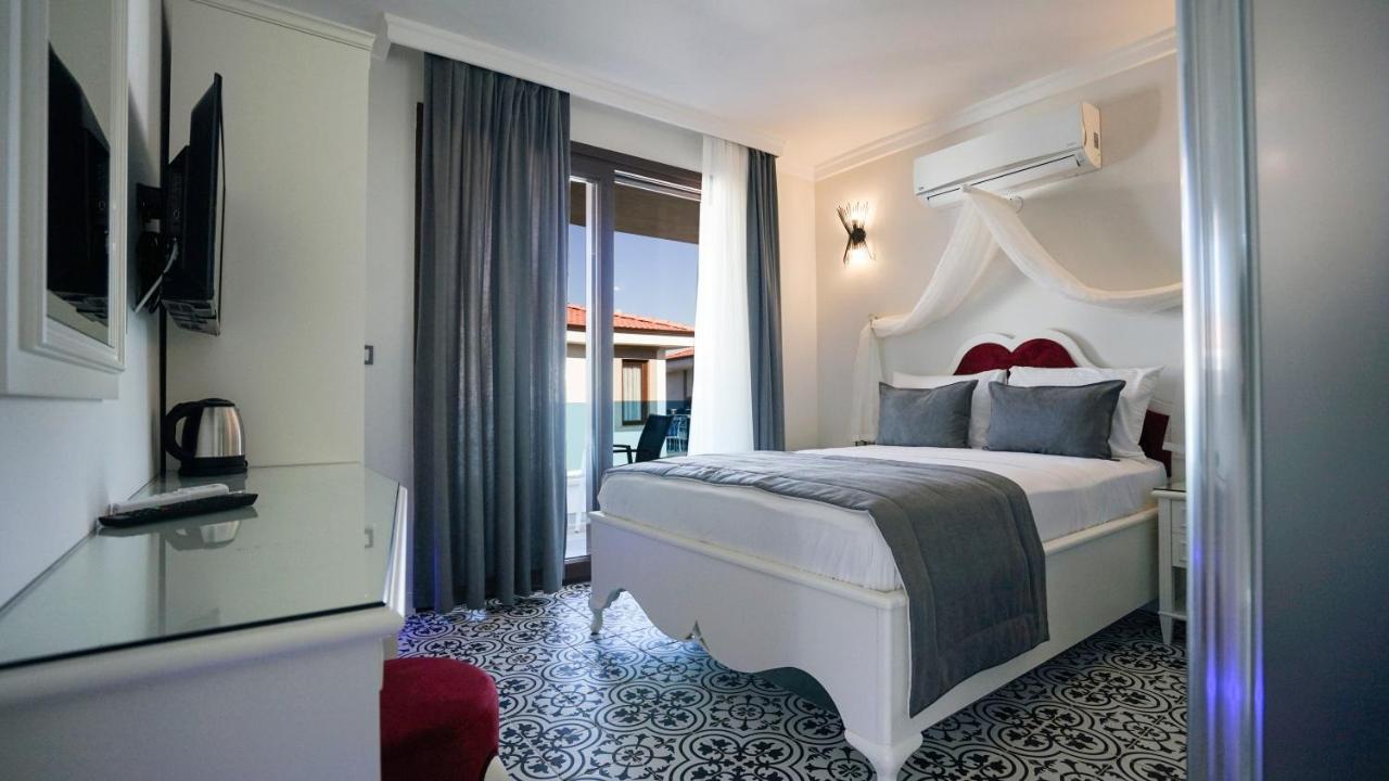 Rota Seaside Otel Cunda Buitenkant foto
