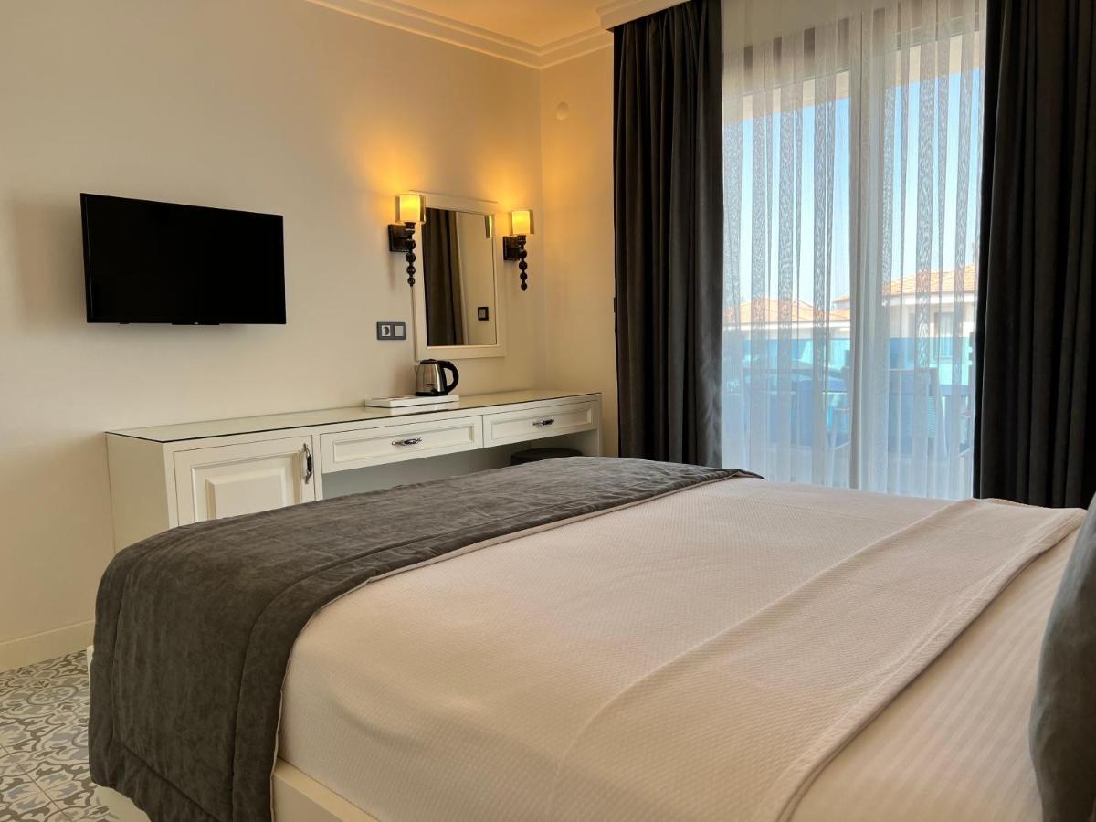 Rota Seaside Otel Cunda Buitenkant foto