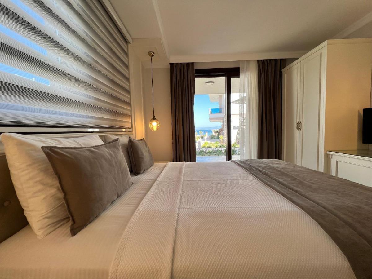 Rota Seaside Otel Cunda Buitenkant foto